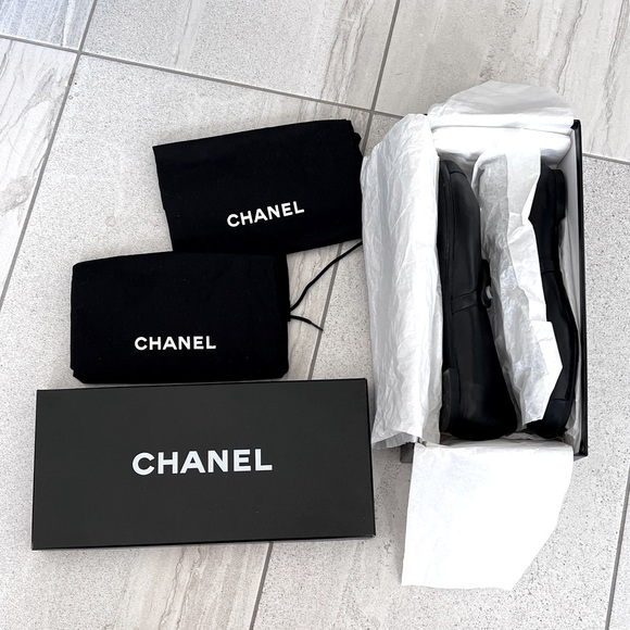 Authentic Chanel black leather Mary Jane sz 38 worn once - Picture 4 of 10